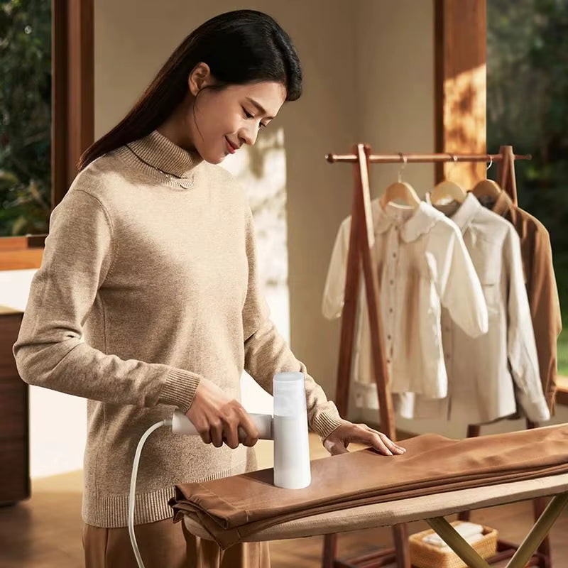 Portable Handheld Garment Steamer - Foldable Electric Steam Cleaner for Effortless Ironing and Mite Removal
